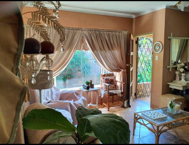 3 BEDROOM HOUSE FOR SALE IN SUIDERBERG